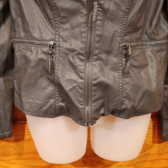 Blank NYC Gray Vegan Leather Pleather Moto Bomber Jacket LG - Picture 5 of 10